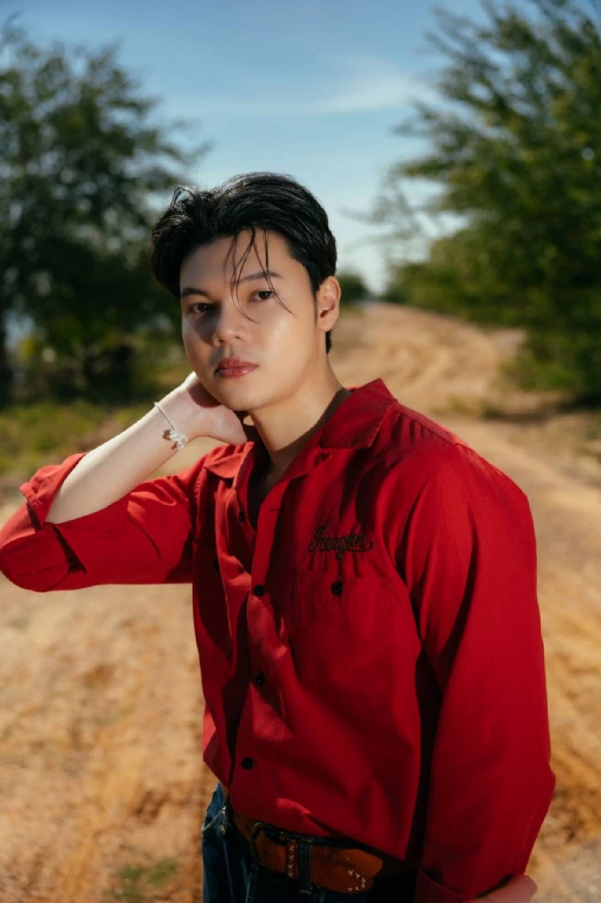 รู้จัก 'เบนท์ กิตติธัช' เขียนเพลงจากประเพณี สู่ซิงเกิล 'ฝ้ายผูกใจ'