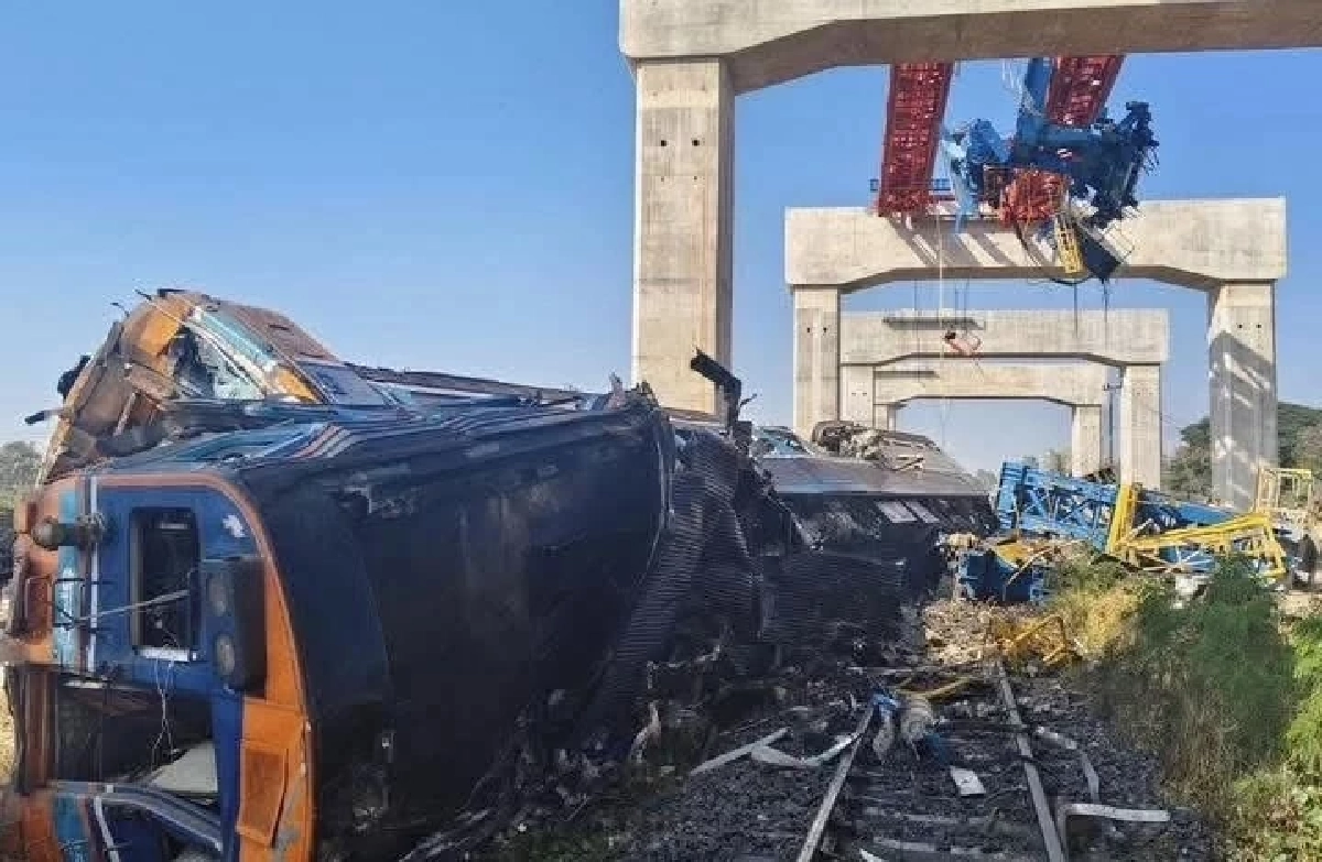 เปิดซาก! เหตุเครนฯ ล้มทับขบวนรถไฟ อ.สีคิ้ว จ.นครราชสีมา