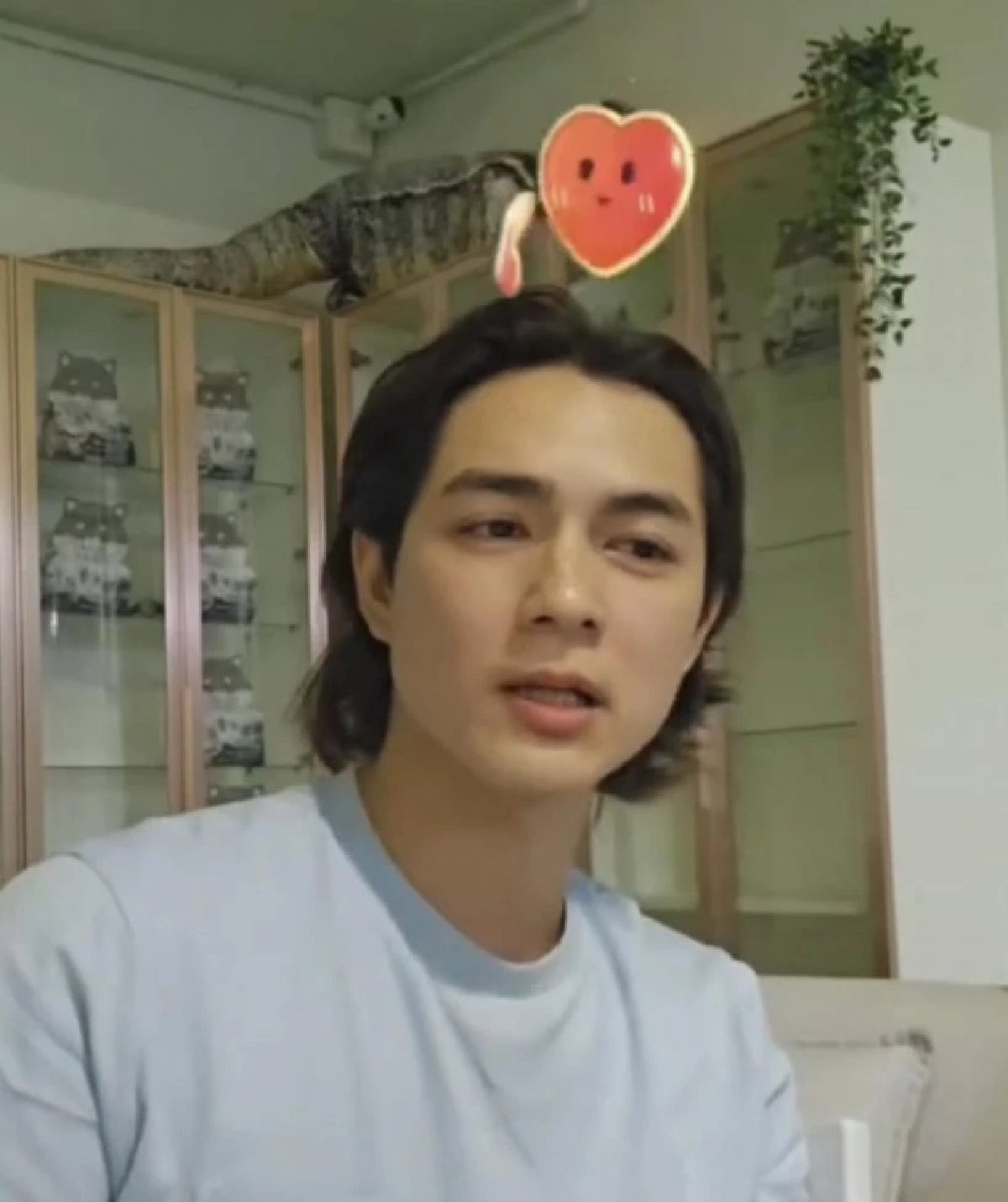 'แน็ก ชาลี'แตกหัก? ฟ้องพี่สาว 4 คน เจ็บสุดถูกตราหน้า 'สร้างภาพเลี้ยงหลาน'