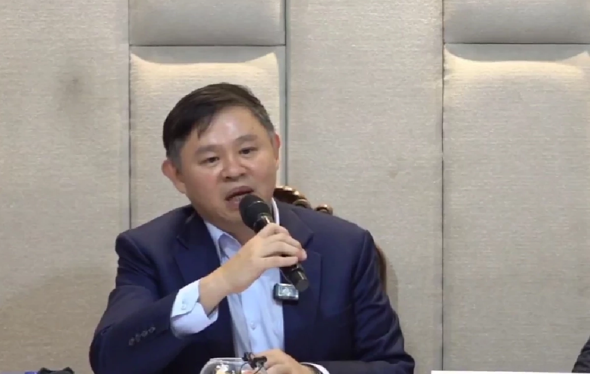 สรุป "ทนายแก้ว" แถลงขอโทษ พลาดกอดหอม "สาว 18 ปี" วันที่นัดเจอ "พ่อ" ขอ 5 ล้าน