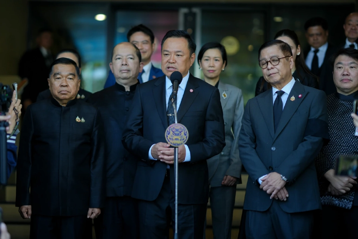 "อนุทิน" ลั่นพร้อมตอบโต้! หลังเขมรยิงปืน ค. ตกช่องบก ทหารไทยเจ็บ 1 นาย