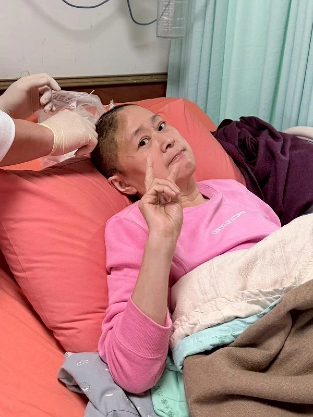 ช็อกแฟน F4 'ดาราดัง' วูบคาบ้าน เส้นเลือดแตก ผ่ากะโหลก ยื้อชีพ