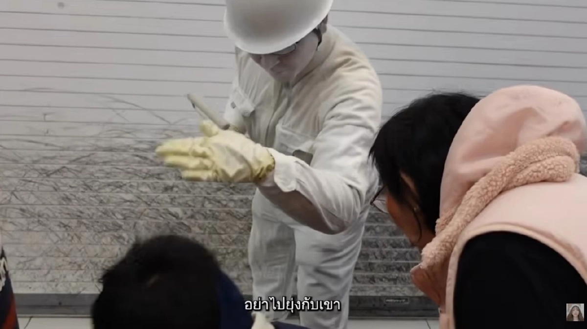 "ตั้ม" สามี "บัว สโรชา" โกรธมาก ลูกชาย "น้องวายุ" โดน "นักแสดงหุ่นนิ่ง" ตบหัว