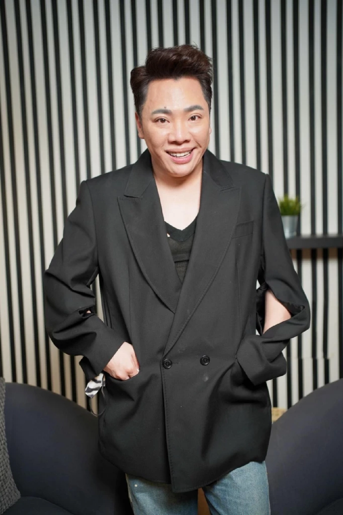 ‘มดดำ’ ลั่น! ฟ้องเพื่อนรัก 10 ล้าน! ปมแอบอ้างชื่อทำเสียหาย ยันไร้อาฆาตแต่ต้องชดใช้