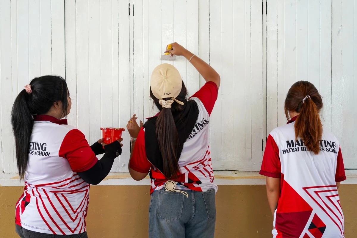 TOA ไม่ทิ้งกัน! รวมพลังจิตอาสาฟื้นฟู รพ.หาดใหญ่-โรงเรียนบ้านคลองหวะ หลังน้ำท่วม 68