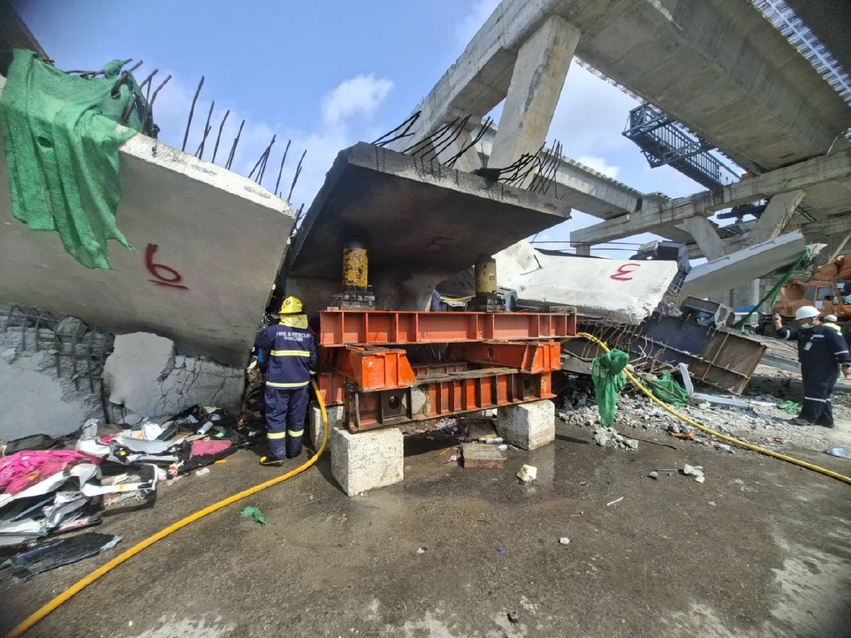 เอาอีกแล้ว! ไฟไหม้ไซต์งานพระราม 2 จุดเครนเพิ่งถล่ม เจ้าหน้าที่เร่งคุมเพลิง