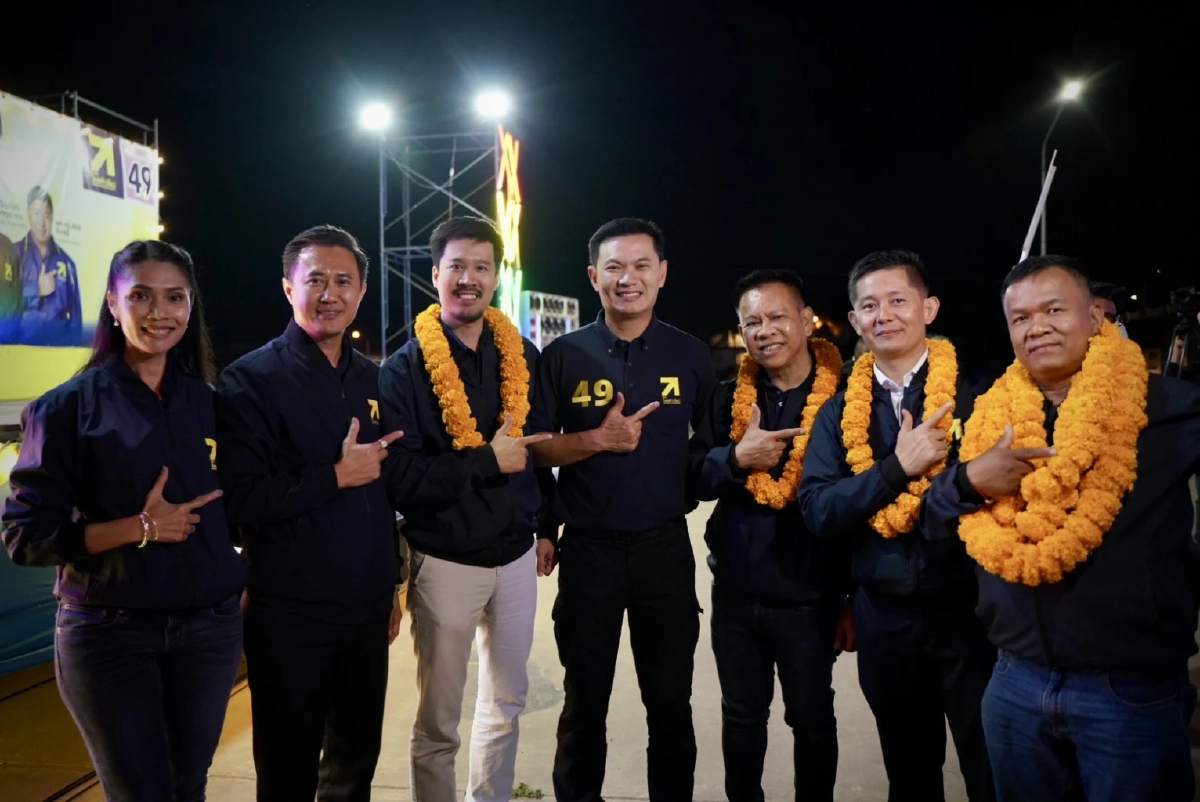 ​"สุชัชวีร์" ชูโมเดลวิศวกรรมแก้ท่วมซ้ำซากน่าน ประกาศนโยบาย ปลดหนี้ยกแผง เรียน