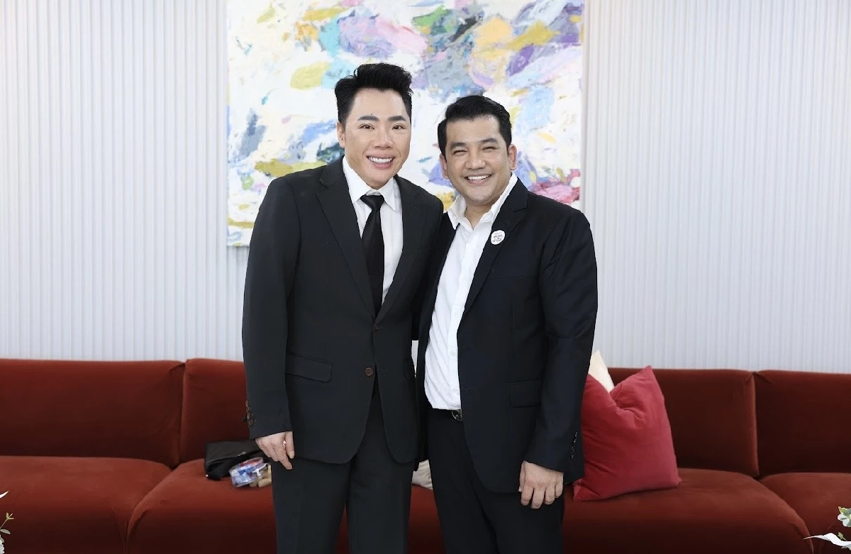 “อ๊อฟ รวีภัทร์” ปาร์ตี้ลิสต์เพื่อไทย ดัน! นโยบายเศรษฐกิจกอบกู้ปากท้อง ปชช.