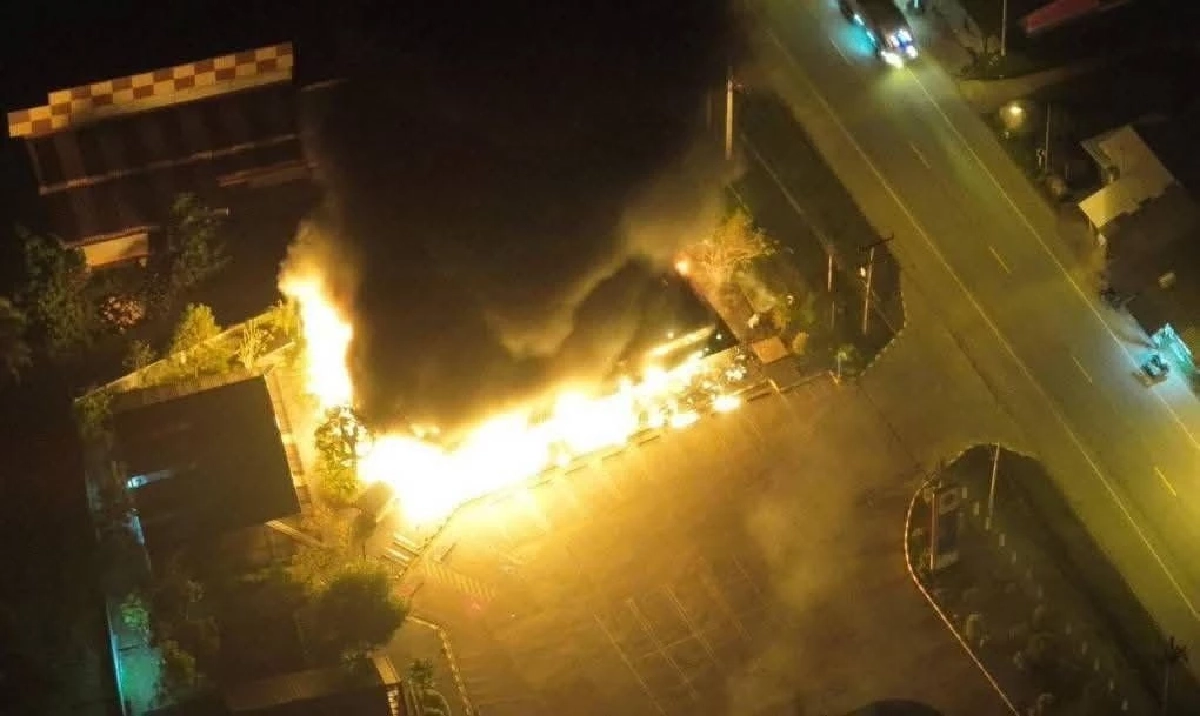 สรุปเหตุการณ์ ลอบวางระเบิด ปั๊มน้ำมัน 11 จุด พื้นที่ 3 จังหวัดชายแดนใต้