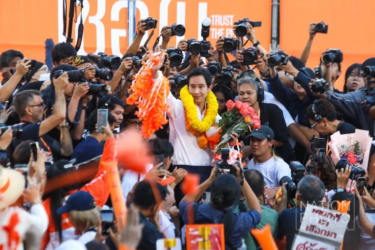 “พิธา” คัมแบ็กช่วย ‘พรรคส้ม’ หาเสียง ย้ำ!ภารกิจส่ง “นายกฯ เท้ง” เข้าทำเนียบฯ