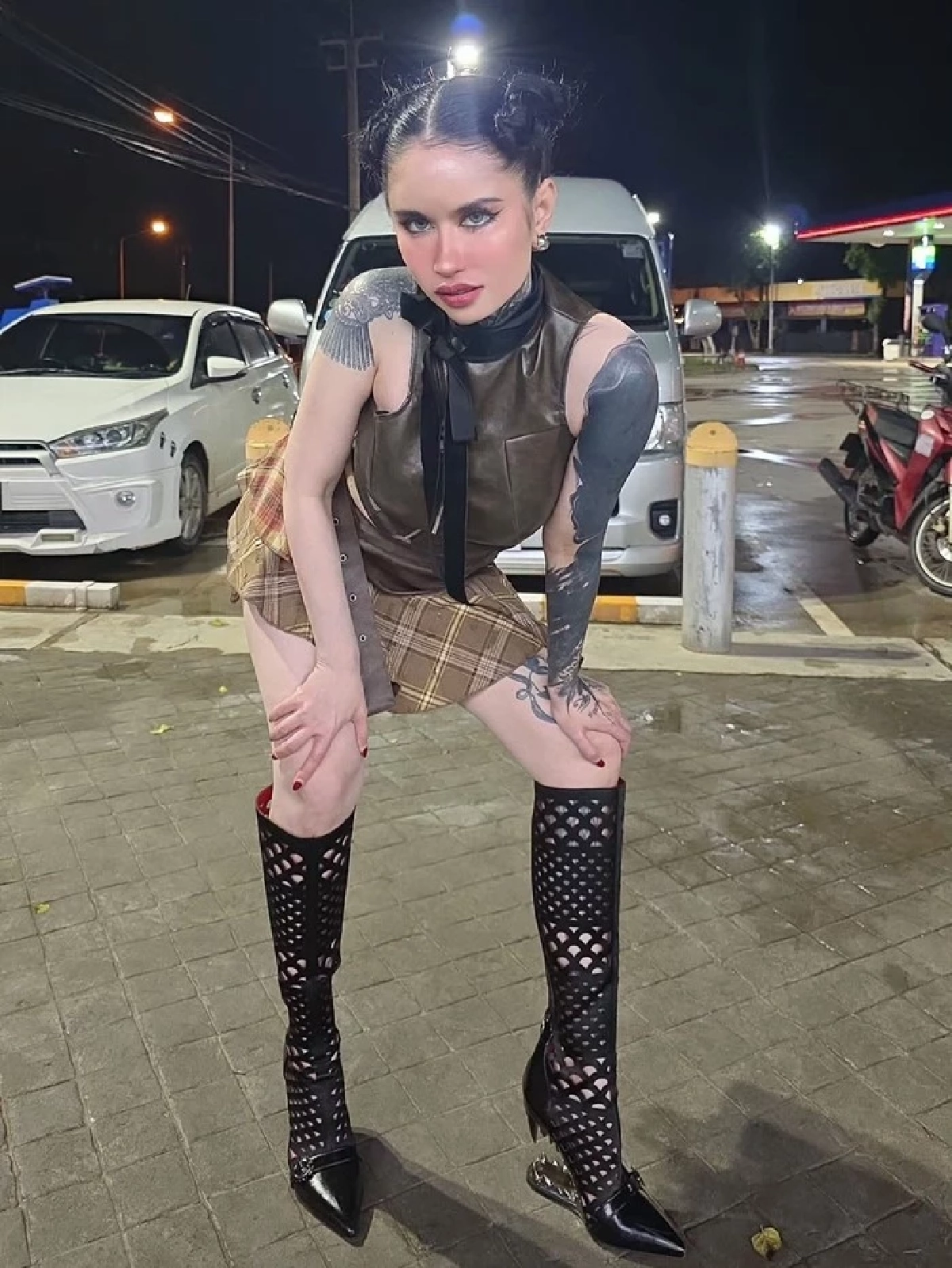 ‘ปราง ปรางทิพย์’ สวมแหวนเพชรนิ้วนางซ้าย แฟนคลับลุ้นตัวโก่ง ข่าวดีแต่งหรือหมั้น?