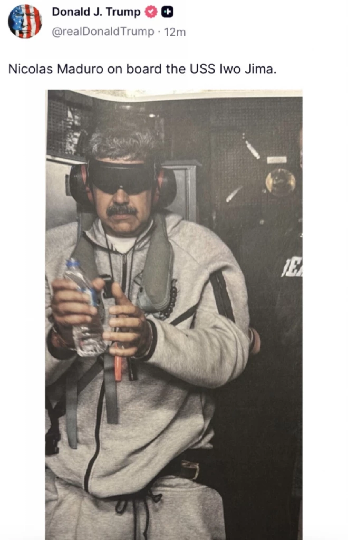 เปิดภาพคุมตัว "มาดูโร" แห่งเวเนซุเอลา บนเรือ ก่อนส่งตัวถึงนิวยอร์ก