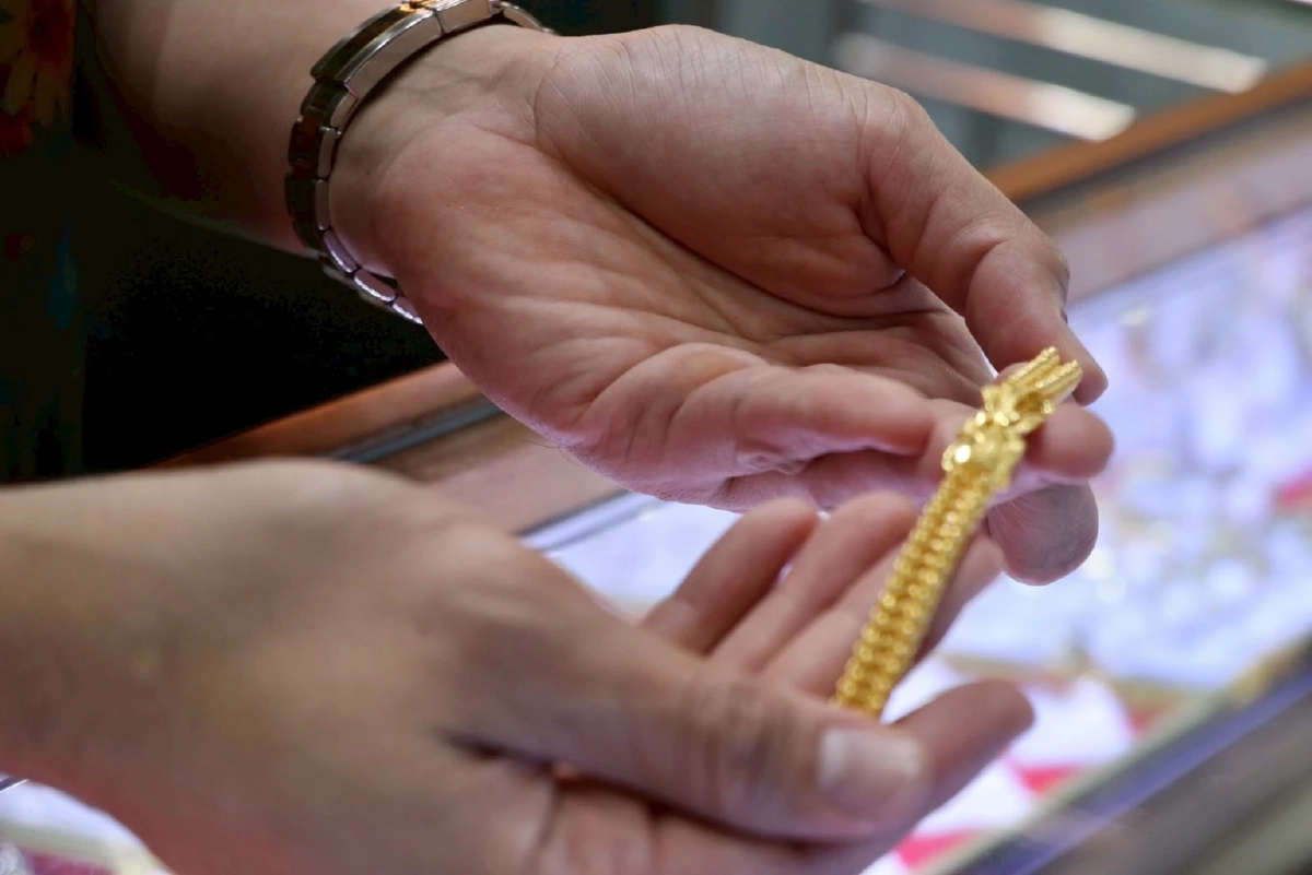 สคบ. ลุยตรวจทันควัน หลังโซเชียลแฉเปอร์เซ็นต์ทองไม่ตรง ปกป้องผู้บริโภคเต็มกำลัง