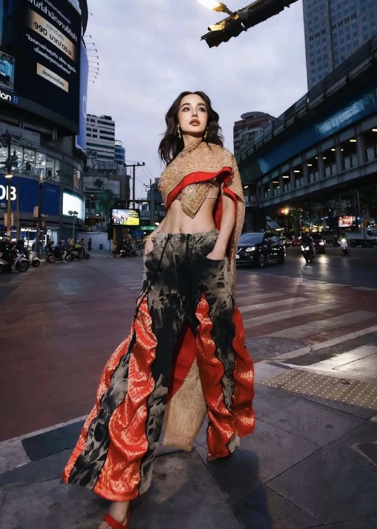  กระแสแรง ‘กระแต’ ปลุกชาเลนจ์ Bangkok City  ดาราคนดังแห่ใส่ชุดไทยเพียบ