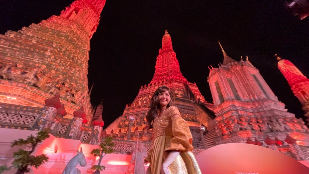 "ลิซ่า" เฉิดฉายแลนด์มาร์คไทย ปรากฏตัวลุคสุดจึ้ง Amazing Thailand Ambassador