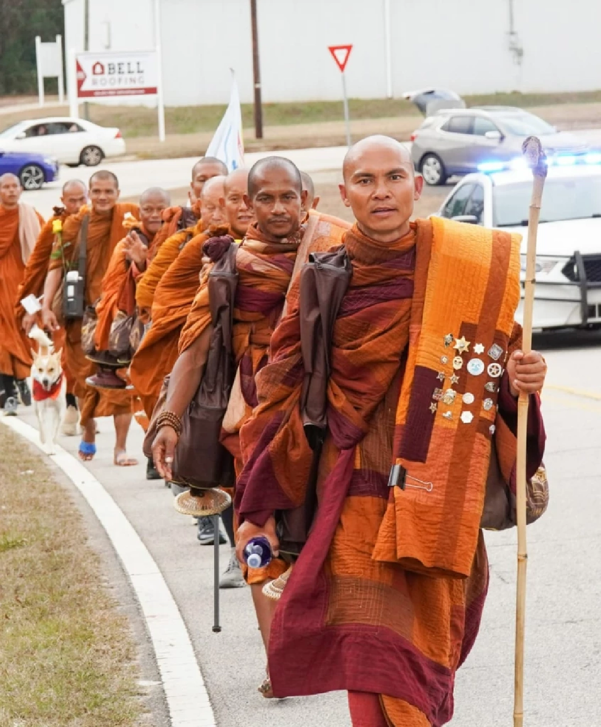ไวรัลแห่งศรัทธา "Walk for Peace" คณะพระสงฆ์ ธุดงค์ 2,300 ไมล์ ทั่วอเมริกา
