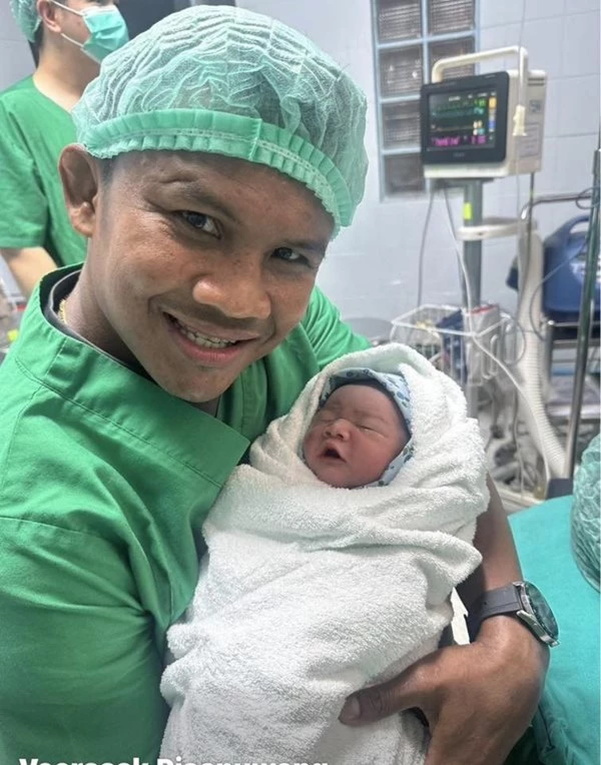 "บัวขาว" คุณพ่อลูกสอง "น้องจอมพล" ลืมตาดูโลกวันเด็กแห่งชาติ แฟนคลับร่วมยินดี