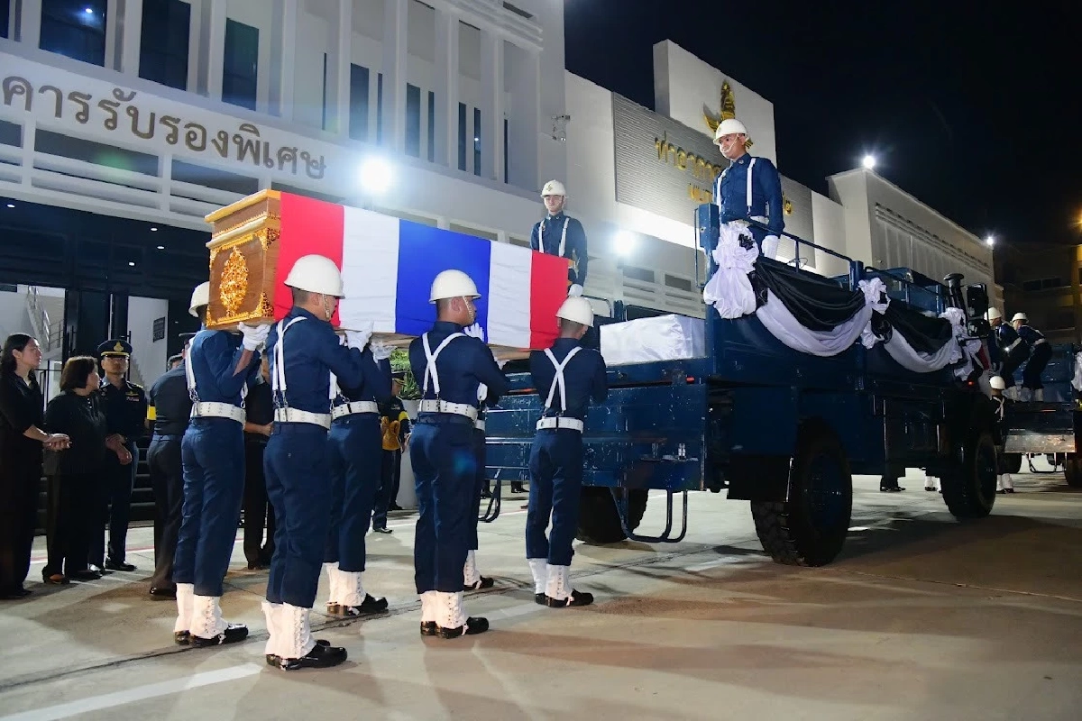 กองทัพอากาศ จัดพิธีรับร่าง 2 นักบิน เสียชีวิตขณะปฏิบัติหน้าที่