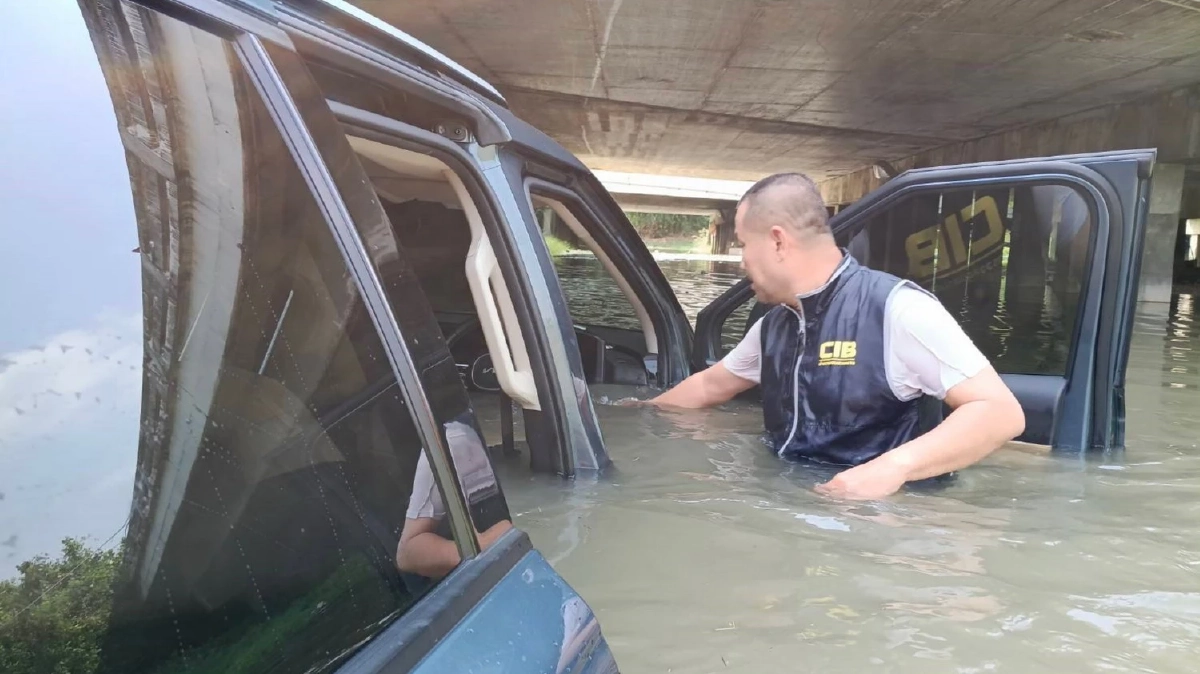 GPS แกงหม้อใหญ่! พาลงน้ำใต้สะพาน สารวัตรลุยช่วย 5 ชีวิต รอดหวุดหวิด