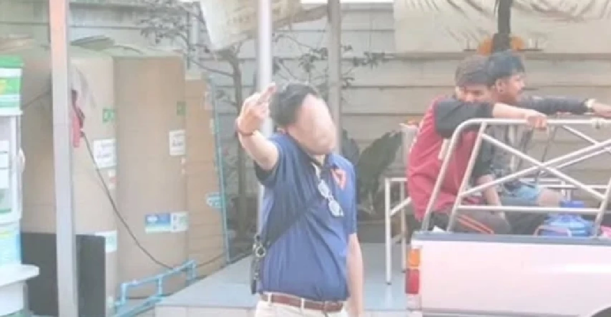 “สุทัศน์” ผู้สมัคร ปชน.นนทบุรี ร่อนหนังสือแจงปมอาสา ‘ชูนิ้วกลาง-ผลักอก’ คู่แข่งกลางตลาด