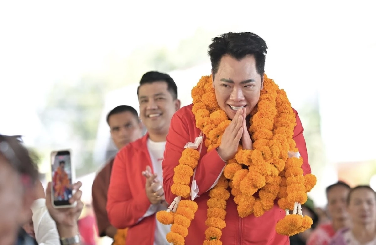 "มดดำ" พวงมาลัยล้นคอ อ้อนชาวบึงกาฬ-หนองคาย เลือก “เพื่อไทย” ยกจังหวัด