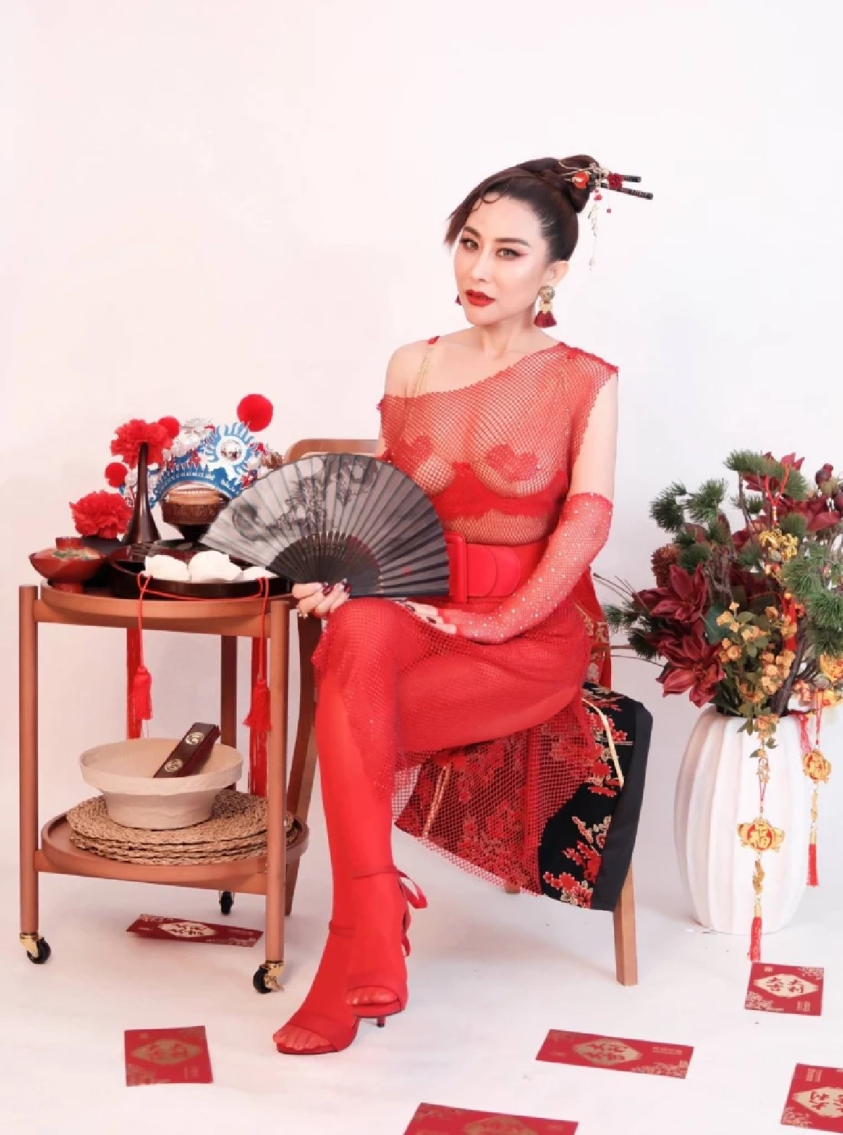 ไอดอลวัยเลข 4 "ลาล่า" ฟาดลุคอาหมวยสุดแซ่บ! อวดหุ่นเซี๊ยะ รับตรุษจีน