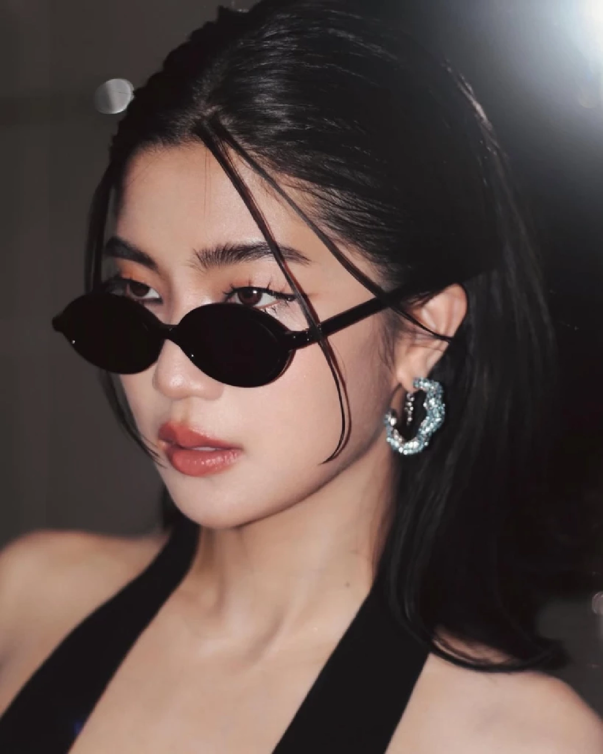 เปิดธุรกิจ 'ก้อย อรัชพร' ส่องอาณาจักรรายได้เกือบ 90 ล้าน หลังเปิดตัวคบ 'พิธา'