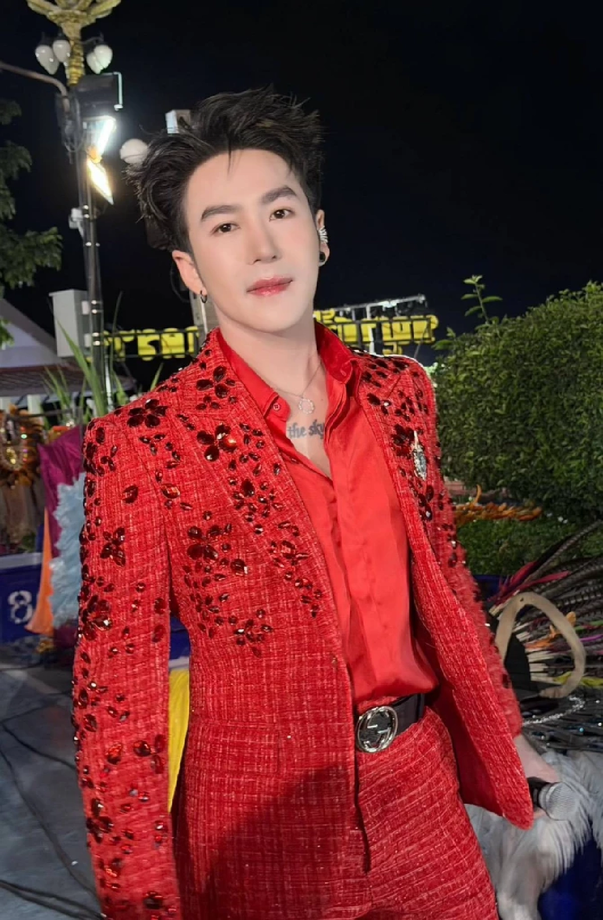 'พระเอกดัง' ถูกทำร้ายกลางงานวัด สะเทือนวงการหมอลำ! 'นก พงศกร'ลั่นไม่ยอม?