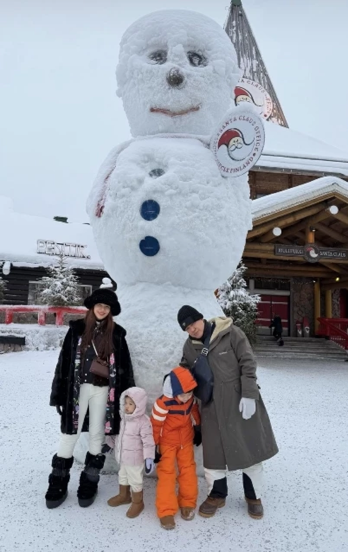 ส่องไอจี "จุ๊บจิ๊บ" เผยภาพ "ธรรมนัส" พาครอบครัวเดินเล่นกลางหิมะฟินแลนด์