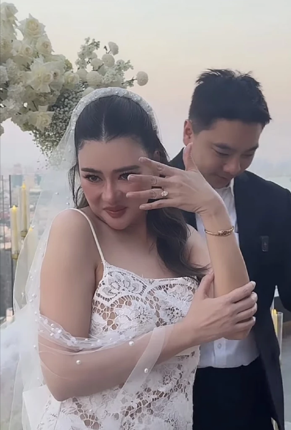 สละโสดอีกรอบ! ‘โอ๋ ภัคจีรา’ ปิดดีลหัวใจแฟนหนุ่มเซอร์ไพรส์ขอแต่งงาน