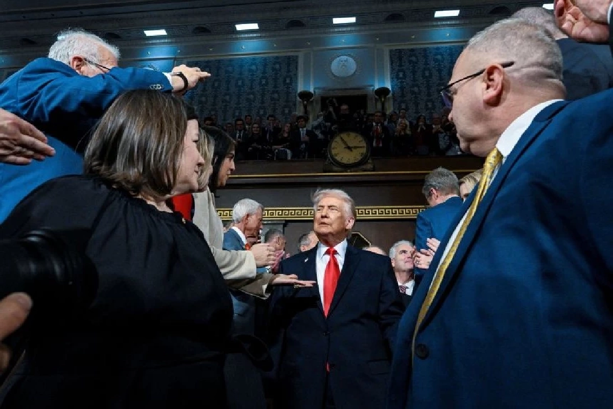 "ทรัมป์" แถลงผลงานประจำปี อวยตัวเองฉ่ำบอกทำให้อเมริกายิ่งใหญ่ รวยกว่าเดิม
