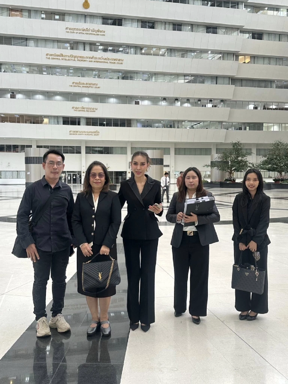 "แม่ตั๊ก กรกนก" เดือด! เจอโกงเงิน 22 ล้าน "เจ๊นุช เมียหรั่ง น้องหนิง" ไม่เคยออกมาพูด..