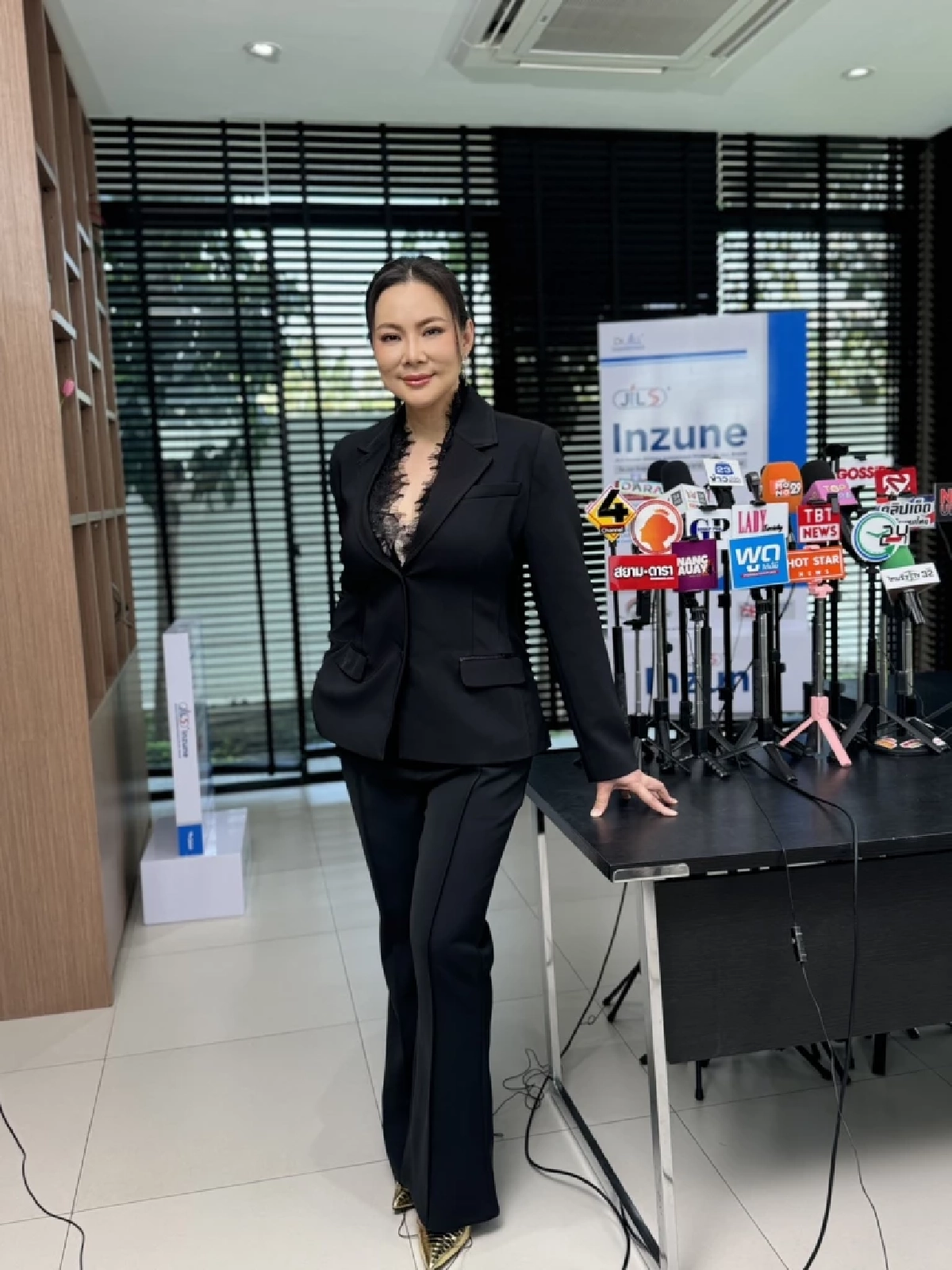 "บุ๋ม ปนัดดา" ลั่น! ถ้าเป็นนักการเมือง คงโดนยิงก่อน เผยมีพรรคดัง จ้าง 40 ล้าน