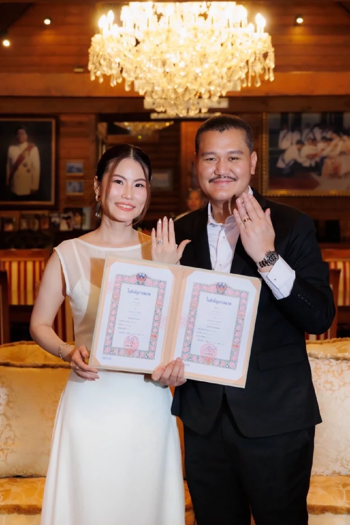 ชื่นมื่น "ดวง อยู่บำรุง" ลูกชาย "เฉลิม อยู่บำรุง" จดทะเบียนสมรส ภรรยาสวยมาก