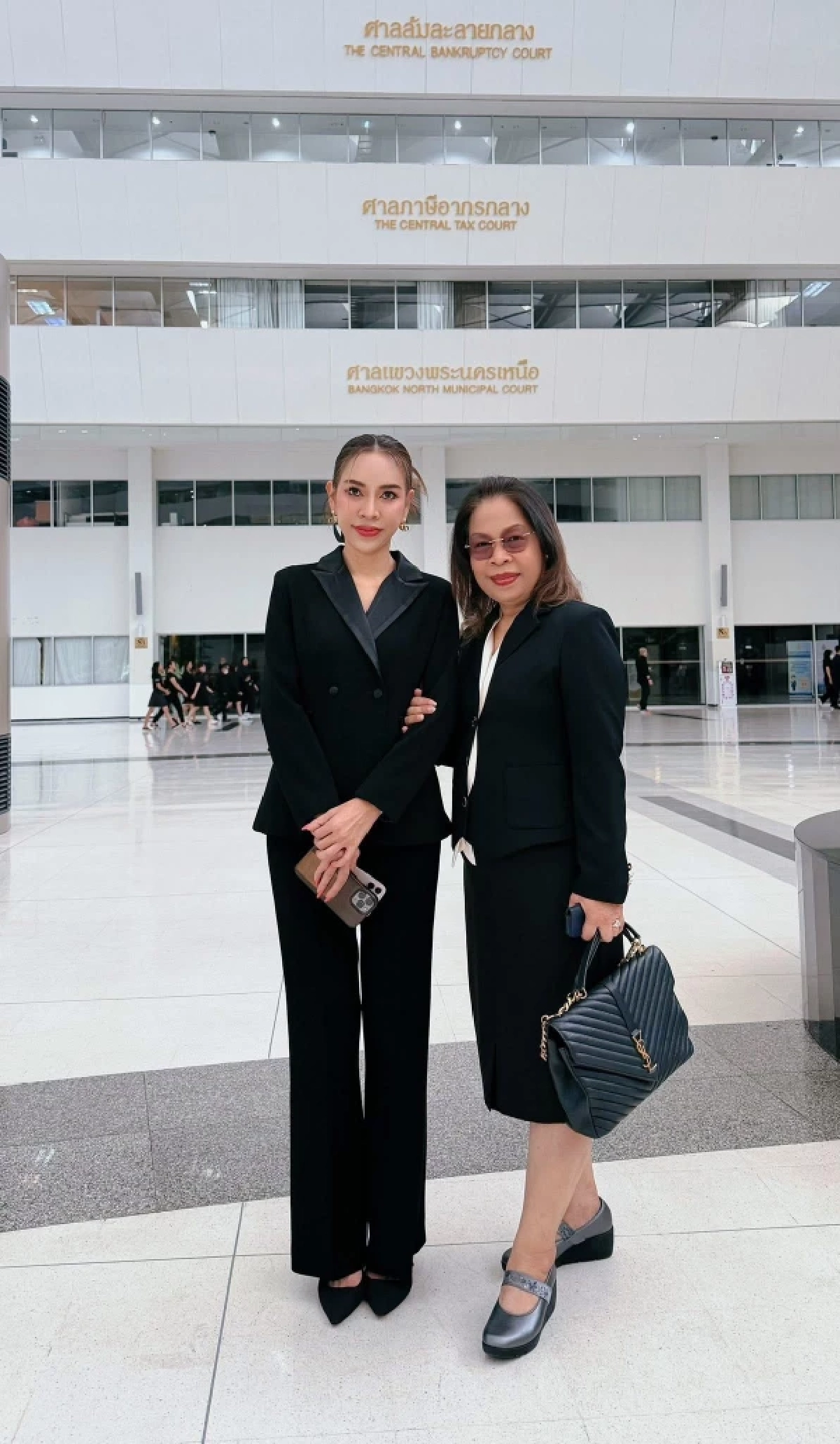 "แม่ตั๊ก กรกนก" เดือด! เจอโกงเงิน 22 ล้าน "เจ๊นุช เมียหรั่ง น้องหนิง" ไม่เคยออกมาพูด..