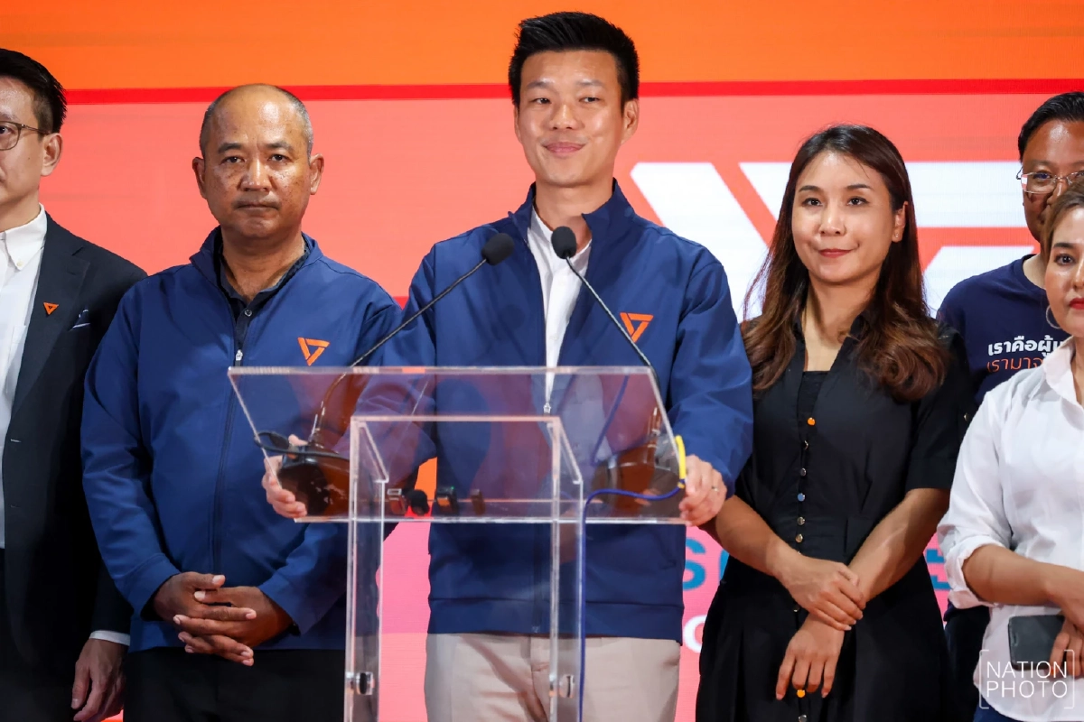 "เท้ง ณัฐพงษ์" ตอบปม กปน.แอบหย่อนบัตรเลือกตั้งที่พะเยา จับตา ป.ป.ช. นัดลงมติคดี 44 สส.