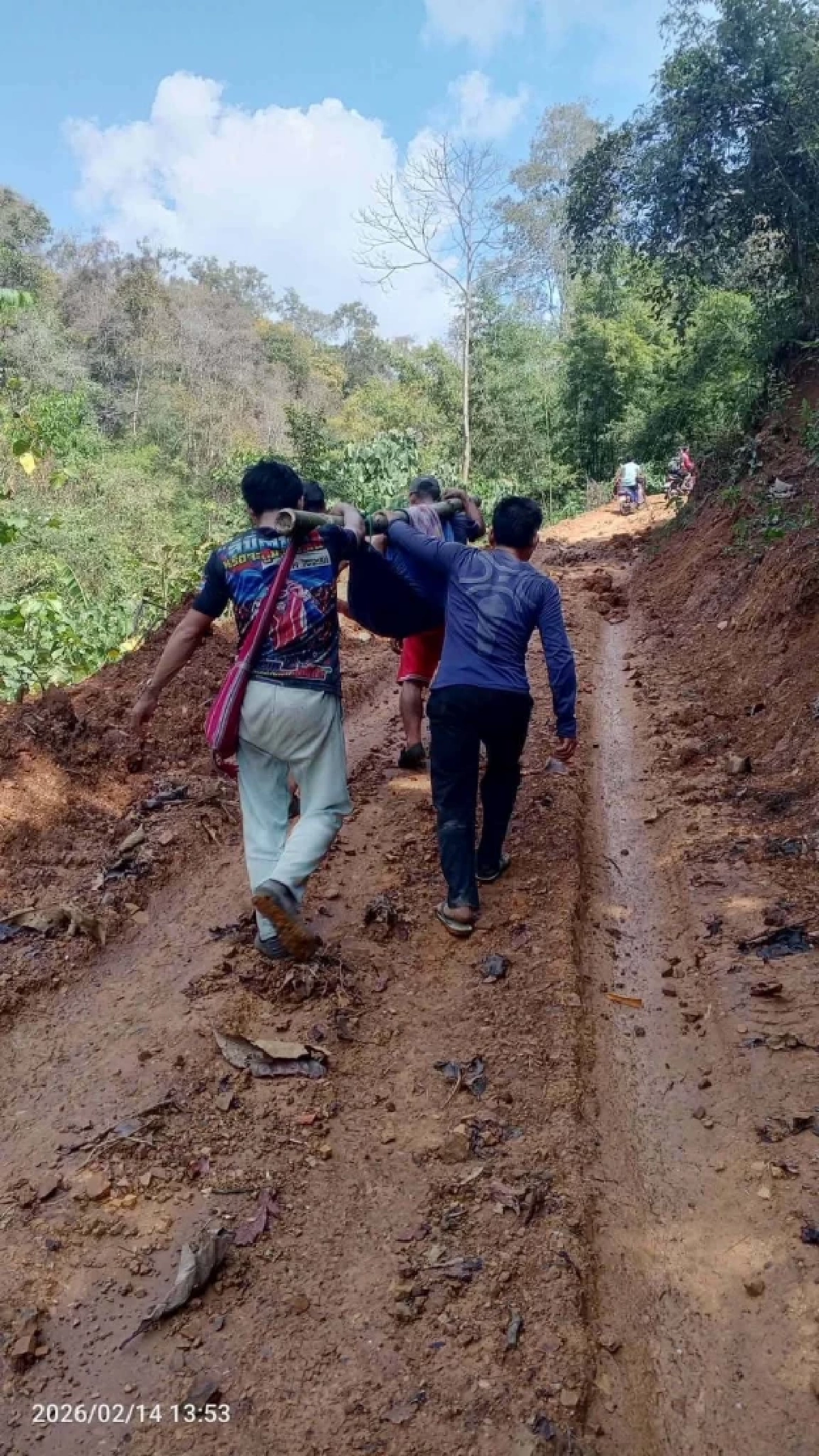 นายอำเภอแม่สะเรียง โพสต์เล่าเรื่อง คนบนดอย 1 ชีวิตถูกพราก เพราะสภาพถนน