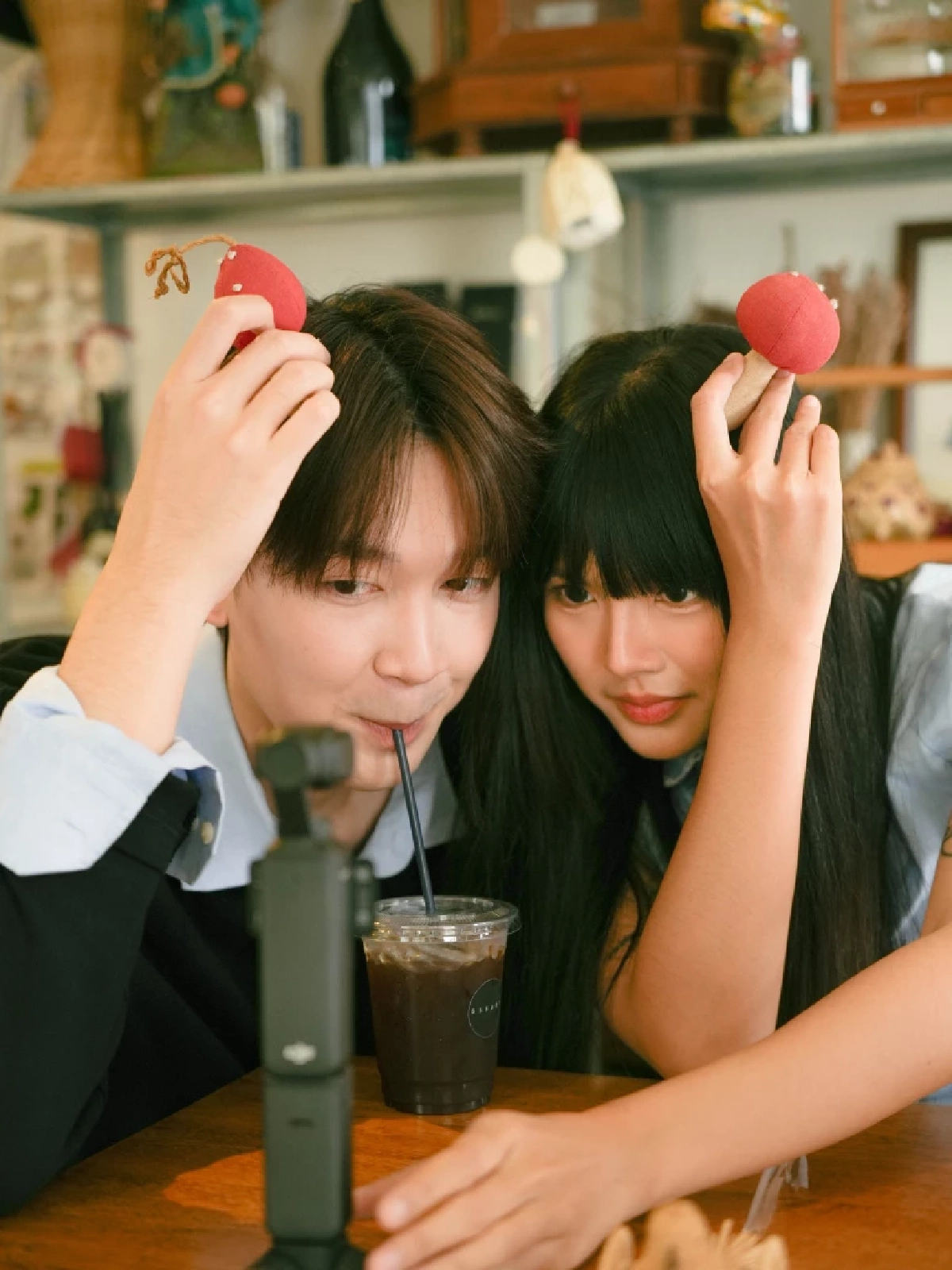 คนโสดโปรดระวัง! วาเลนไทน์นี้คนมีคู่ต้องเปิด เพลง "อวดคนทั้งโลก"