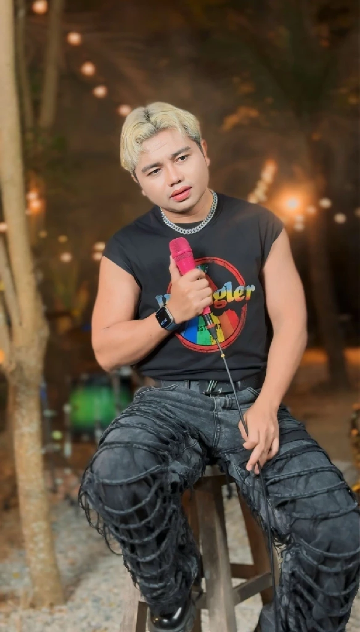 "ครูไพบูลย์" คบแฟนปีกว่า ฝ่ายหญิงเมาแล้วคลุ้มคลั่ง ขโมยปืนขู่ฆ่X ชี้แจงคลิปนั่งคร่อม