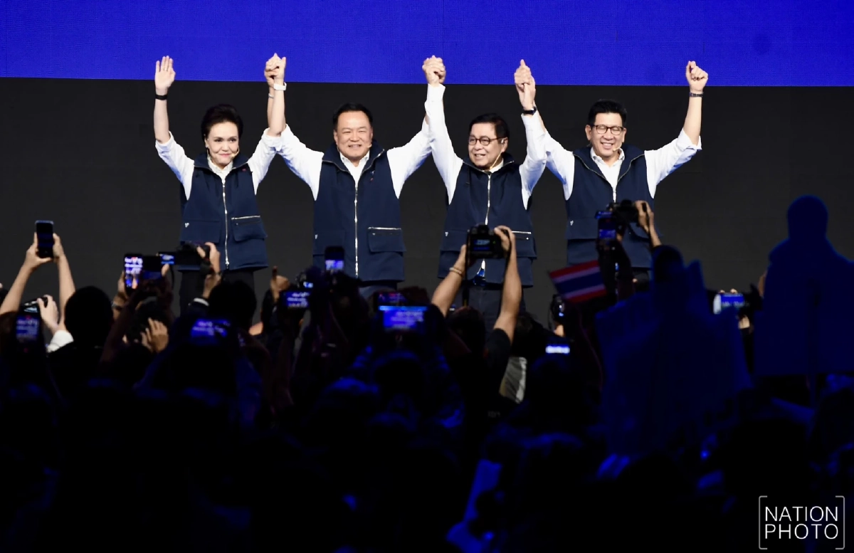 “อนุทิน” ไม่ปิดโอกาสสีอื่นร่วมรัฐบาลหากไปทางเดียวกัน