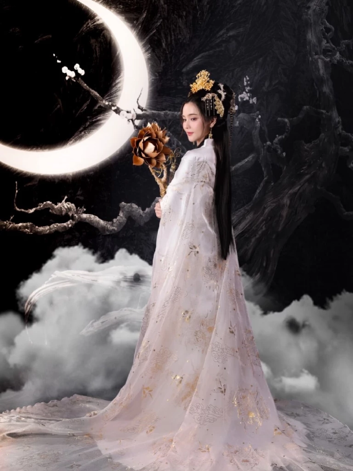 ไม่มีใครยอมใคร! รวมภาพดารา ใส่ชุดตรุษจีน ประชันกัน นึกว่าหลุดออกมาจากนิยาย