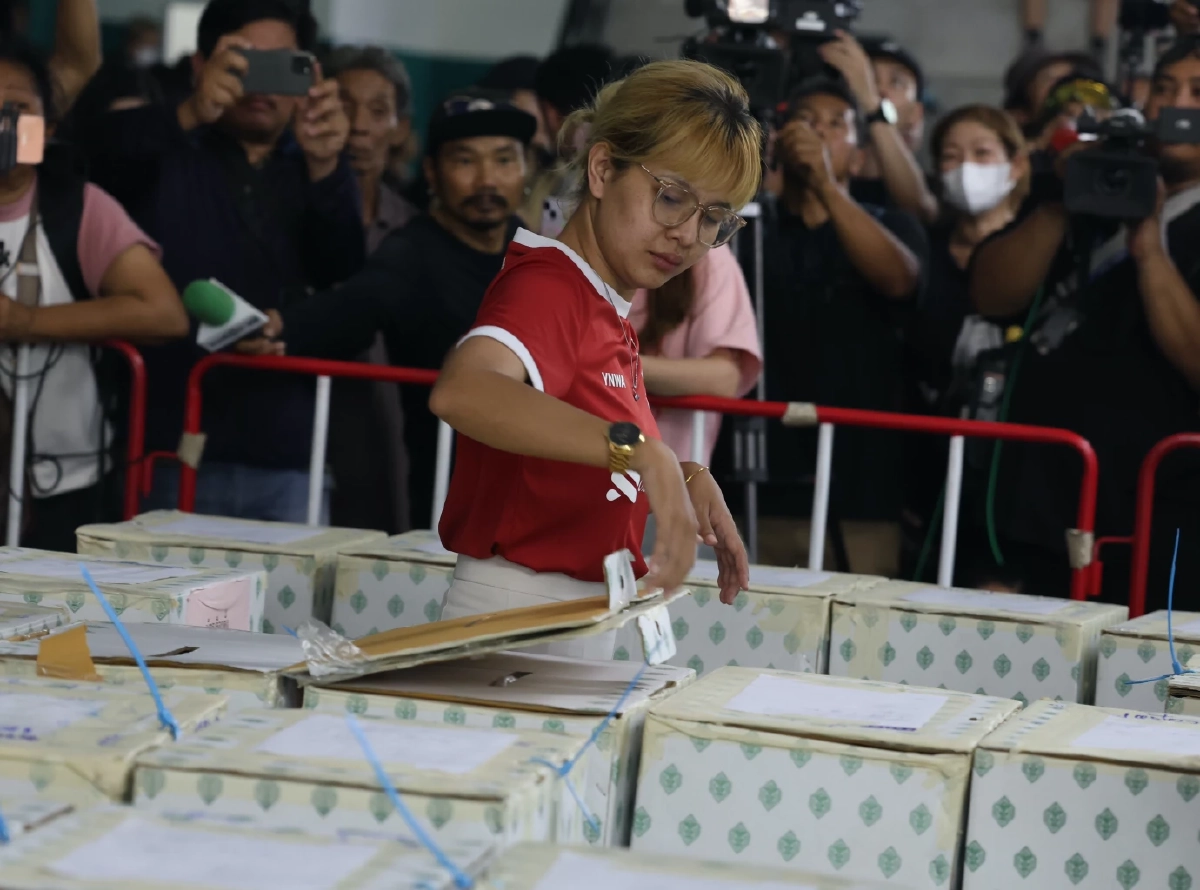 “สุชาติ”ฟ้อง “ไอซ์-รักชนก” ปมโพสต์ข้อความหมิ่นประมาท