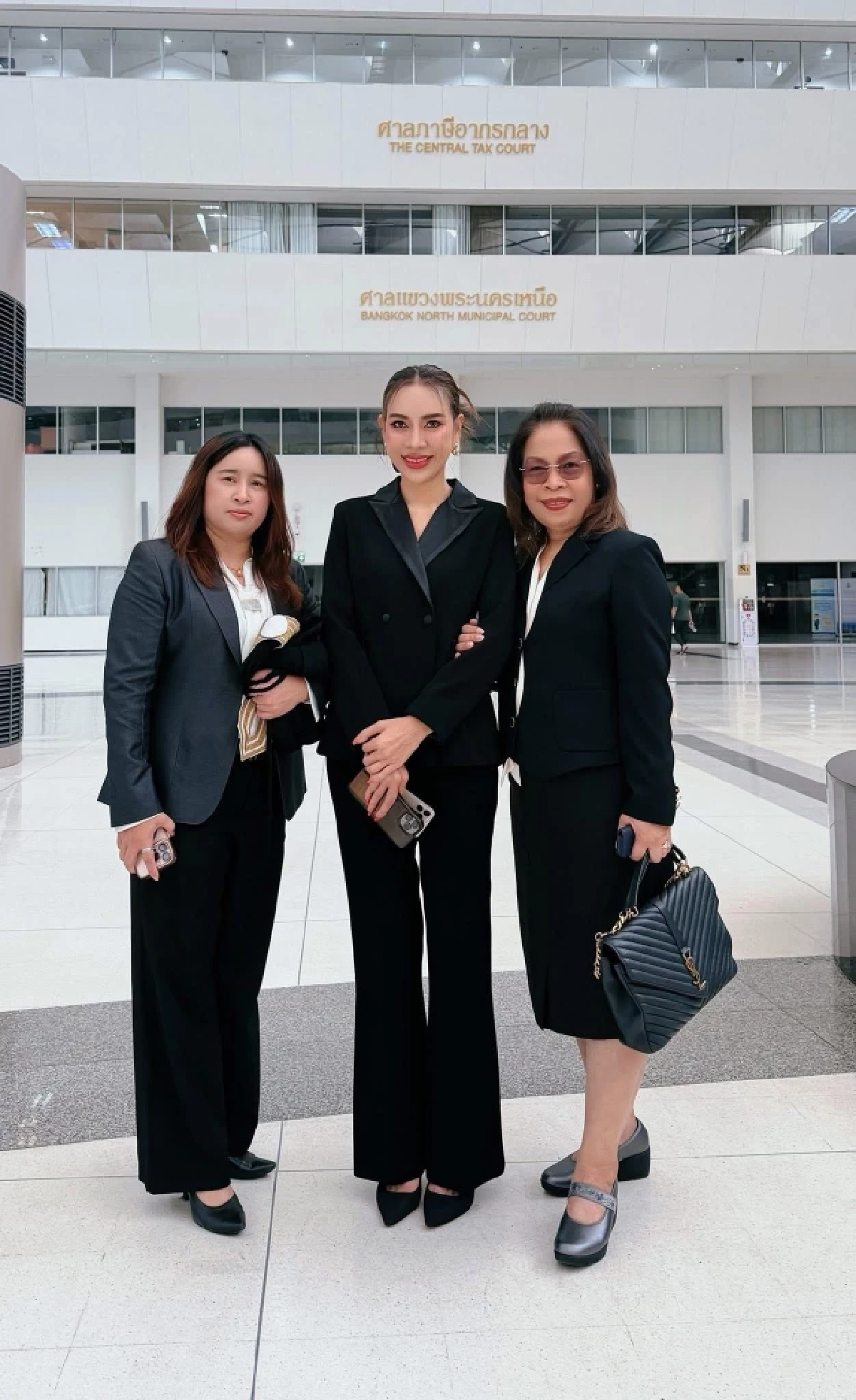 "แม่ตั๊ก กรกนก" เดือด! เจอโกงเงิน 22 ล้าน "เจ๊นุช เมียหรั่ง น้องหนิง" ไม่เคยออกมาพูด..