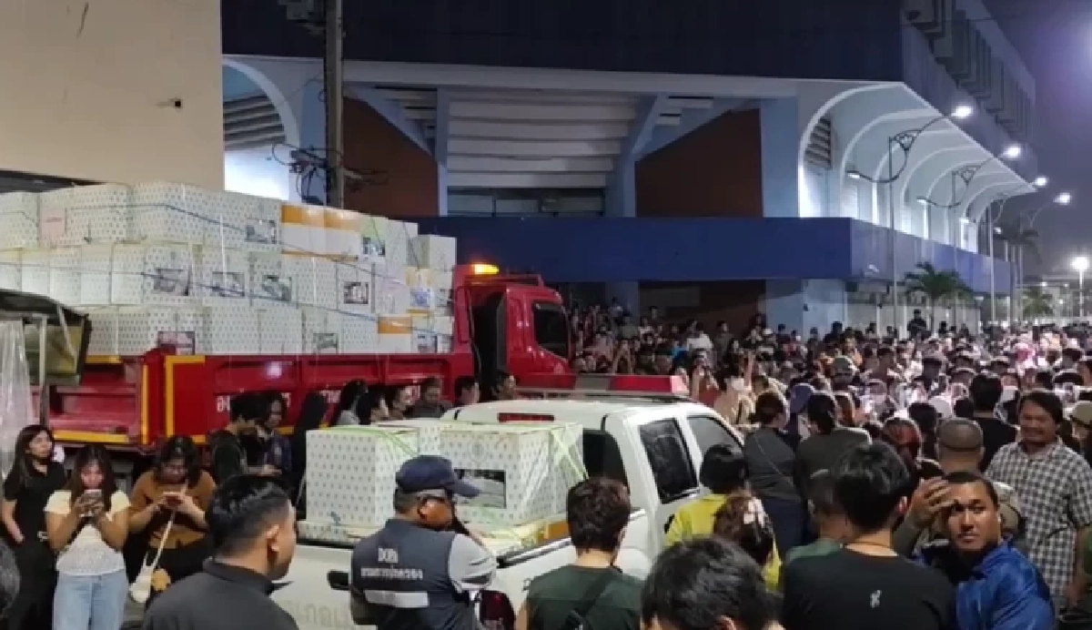 ชาวชลบุรี ไม่ทน! เรียกร้องนับคะแนนใหม่ เขต 1 ชลบุรี หลังเจอพิรุธอื้อ