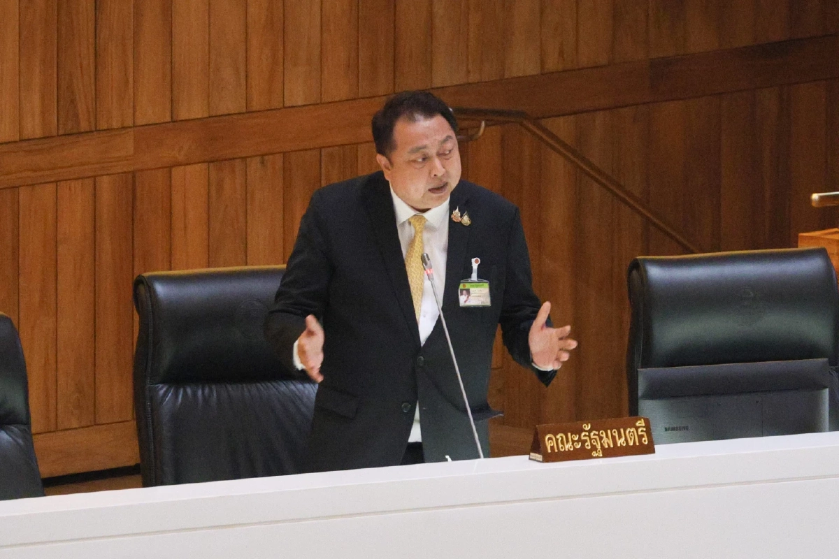 “สุชาติ”ฟ้อง “ไอซ์-รักชนก” ปมโพสต์ข้อความหมิ่นประมาท