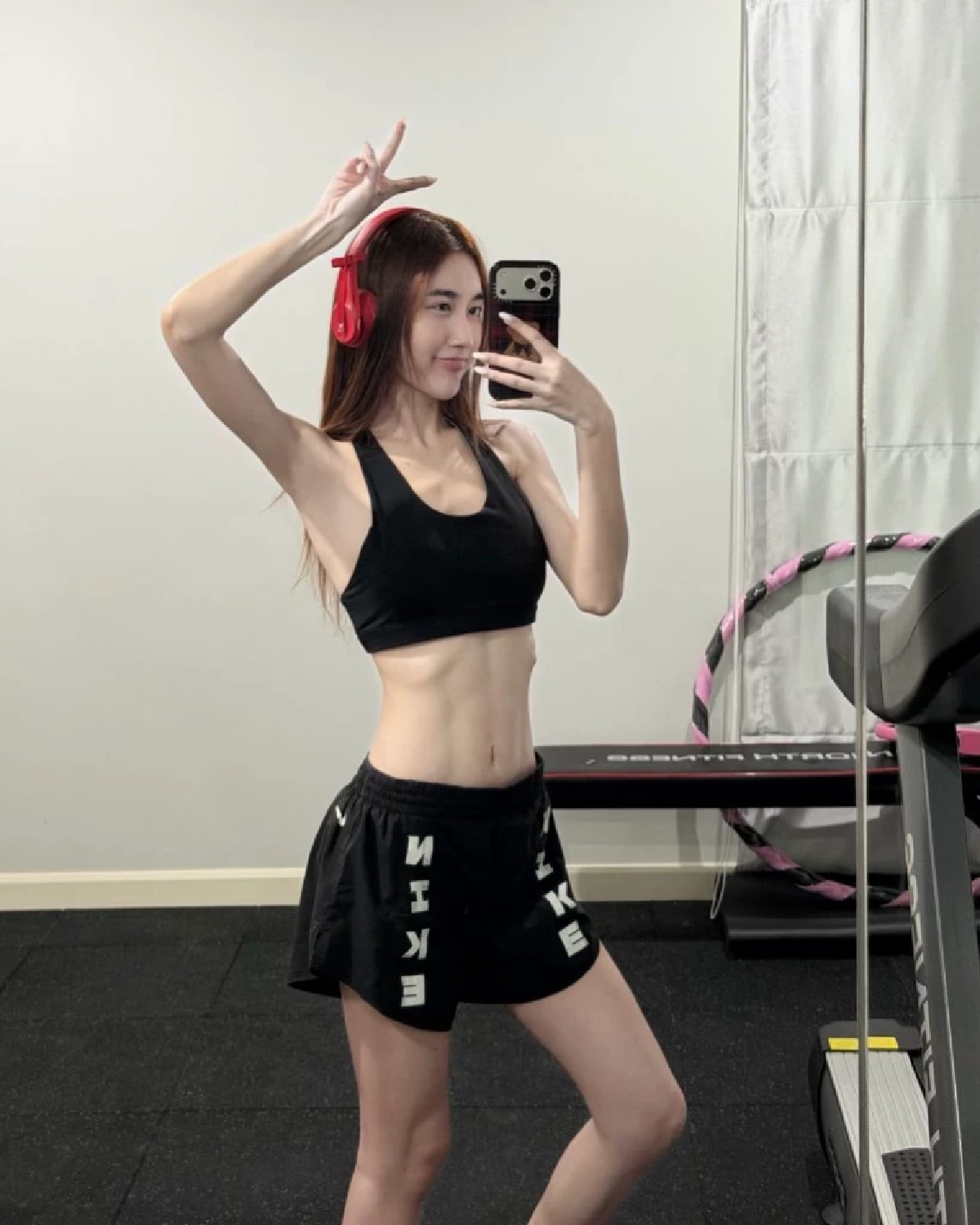 ดราม่าสนั่น! "เบสท์ คำสิงห์" อวดหุ่นสับแต่เจอทัก "ผอมไปไม่สวย"