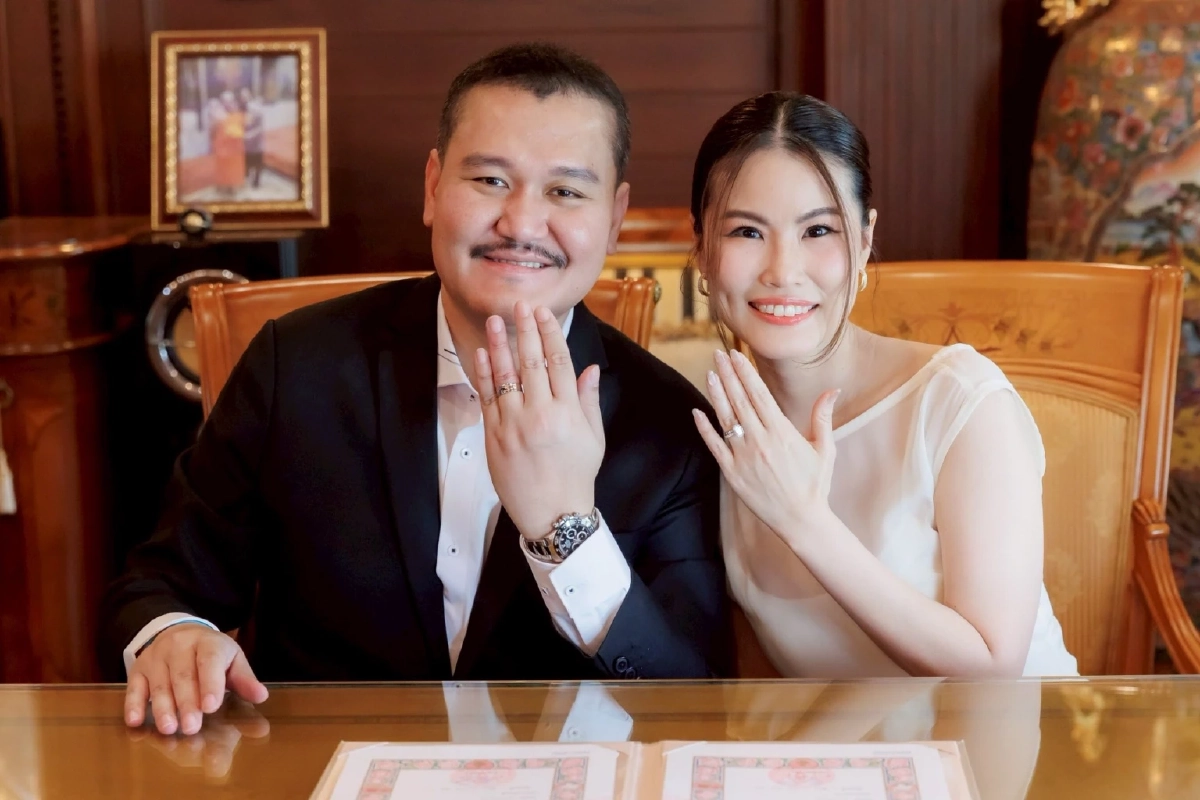 ชื่นมื่น "ดวง อยู่บำรุง" ลูกชาย "เฉลิม อยู่บำรุง" จดทะเบียนสมรส ภรรยาสวยมาก