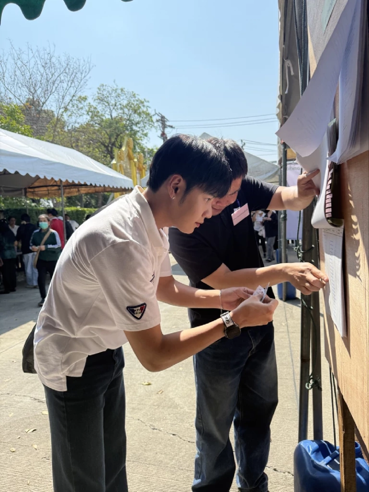 "สิงโต" ใช้สิทธิเลือกตั้งล่วงหน้า ชวนคนไทยออกมาใช้สิทธิ เพื่อการเปลี่ยนแปลง