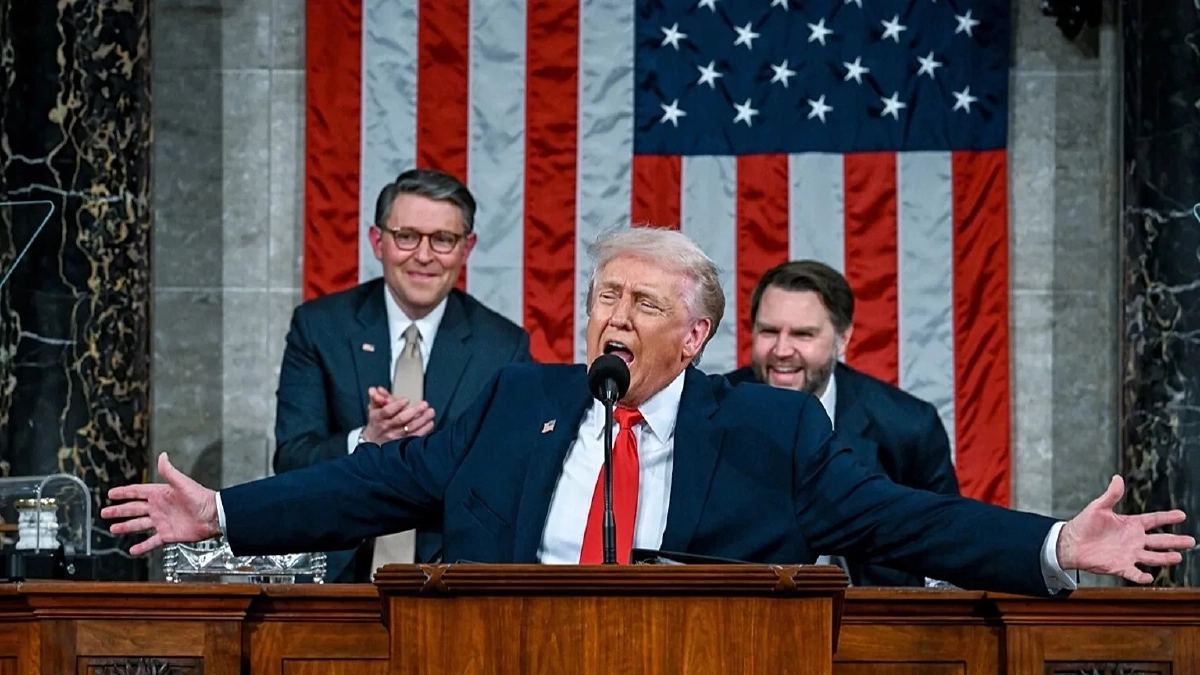 "ทรัมป์" แถลงผลงานประจำปี อวยตัวเองฉ่ำบอกทำให้อเมริกายิ่งใหญ่ รวยกว่าเดิม