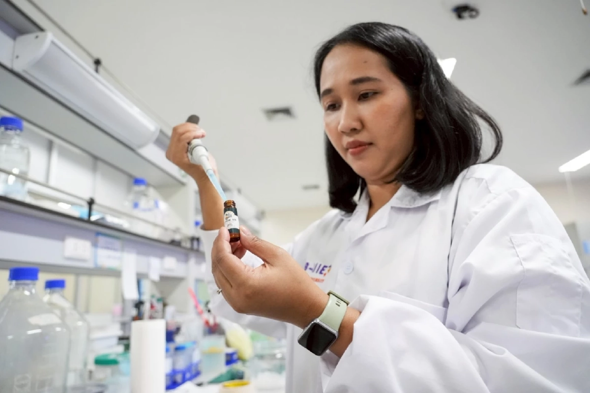 นักวิจัย ม.วลัยลักษณ์ เปลี่ยนทะลายปาล์มเหลือทิ้ง สู่สารชีวเคมีมูลค่าหลักล้าน